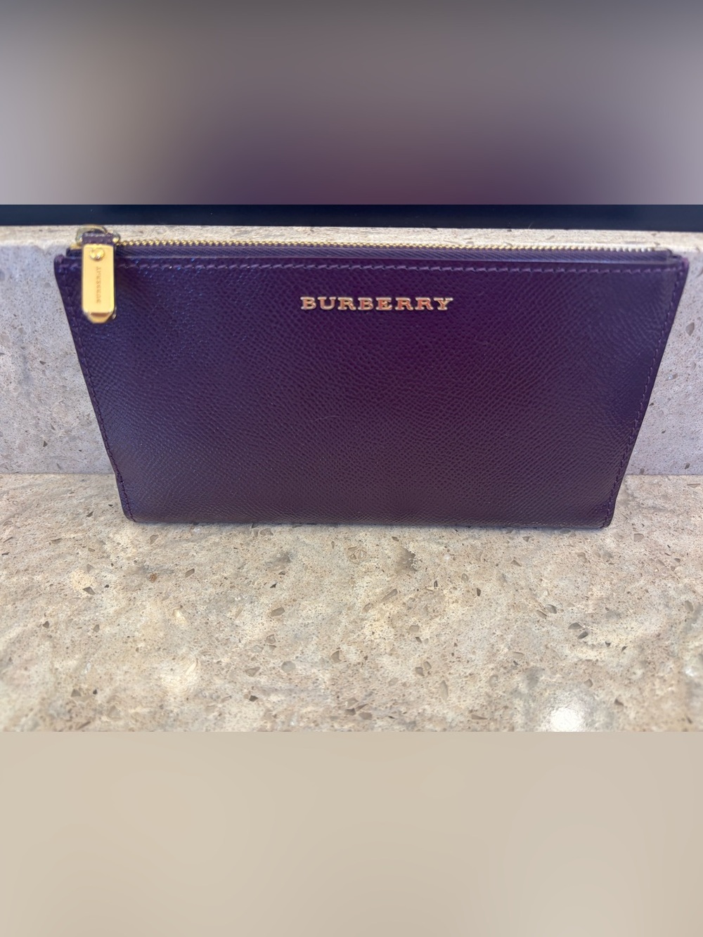 Burberry zippy bifold wallet
